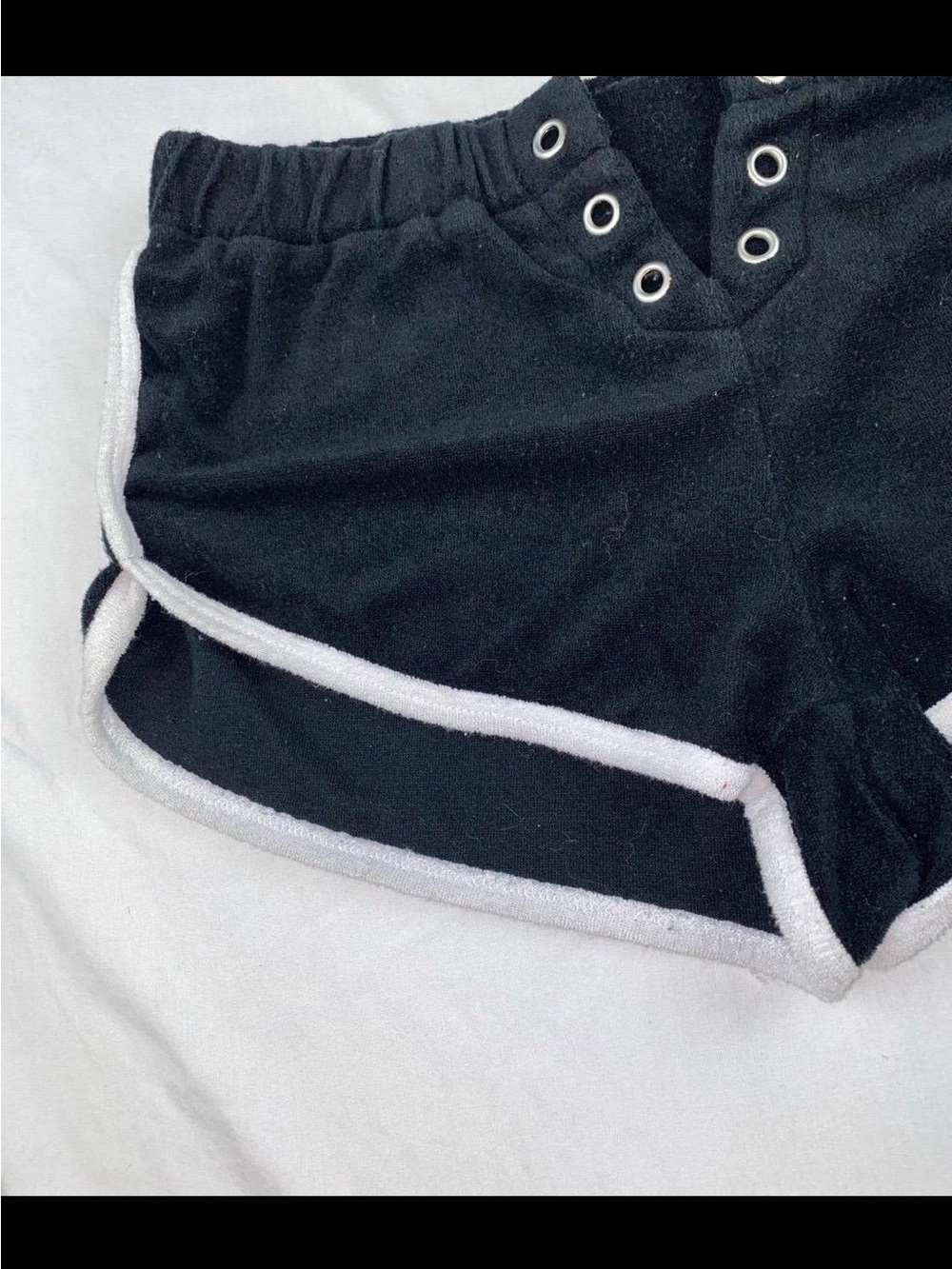 Shorts - Picture 2 of 8